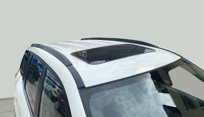2016 Mahindra XUV500 W10, Diesel, Manual, 74,043 km, Roof
