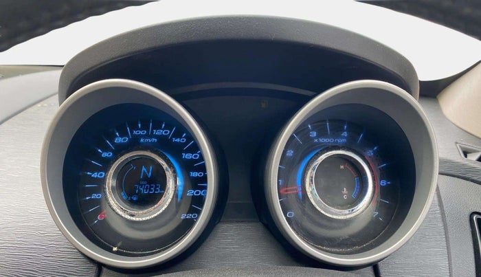 2016 Mahindra XUV500 W10, Diesel, Manual, 74,043 km, Odometer Image