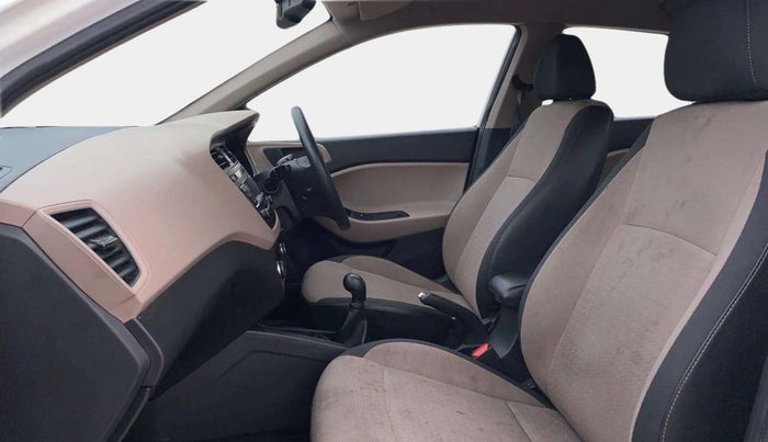2016 Hyundai Elite i20 SPORTZ 1.2 (O), Petrol, Manual, 21,679 km, Right Side Front Door Cabin