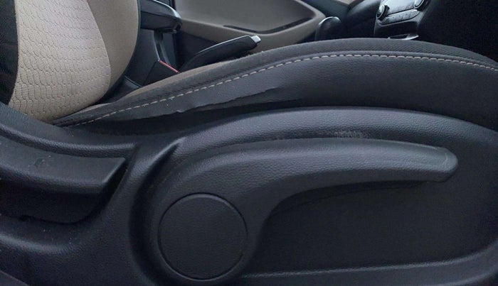 2016 Hyundai Elite i20 SPORTZ 1.2 (O), Petrol, Manual, 21,679 km, Driver Side Adjustment Panel