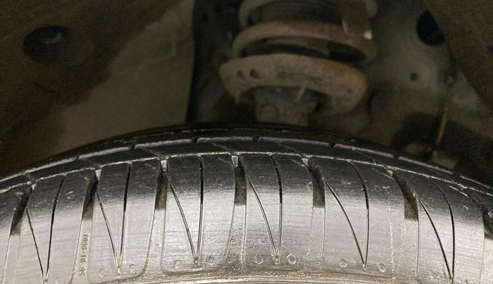 2022 KIA SONET HTX 1.5, Diesel, Manual, 20,208 km, Left Front Tyre Tread