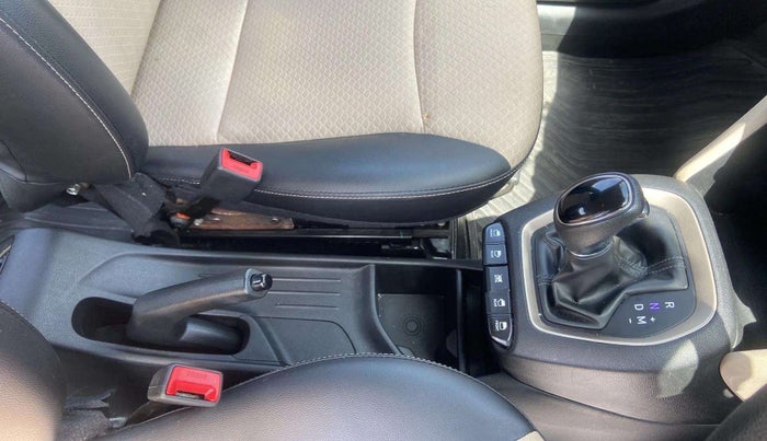 2019 Hyundai NEW SANTRO SPORTZ AMT, Petrol, Automatic, 77,773 km, Gear Lever