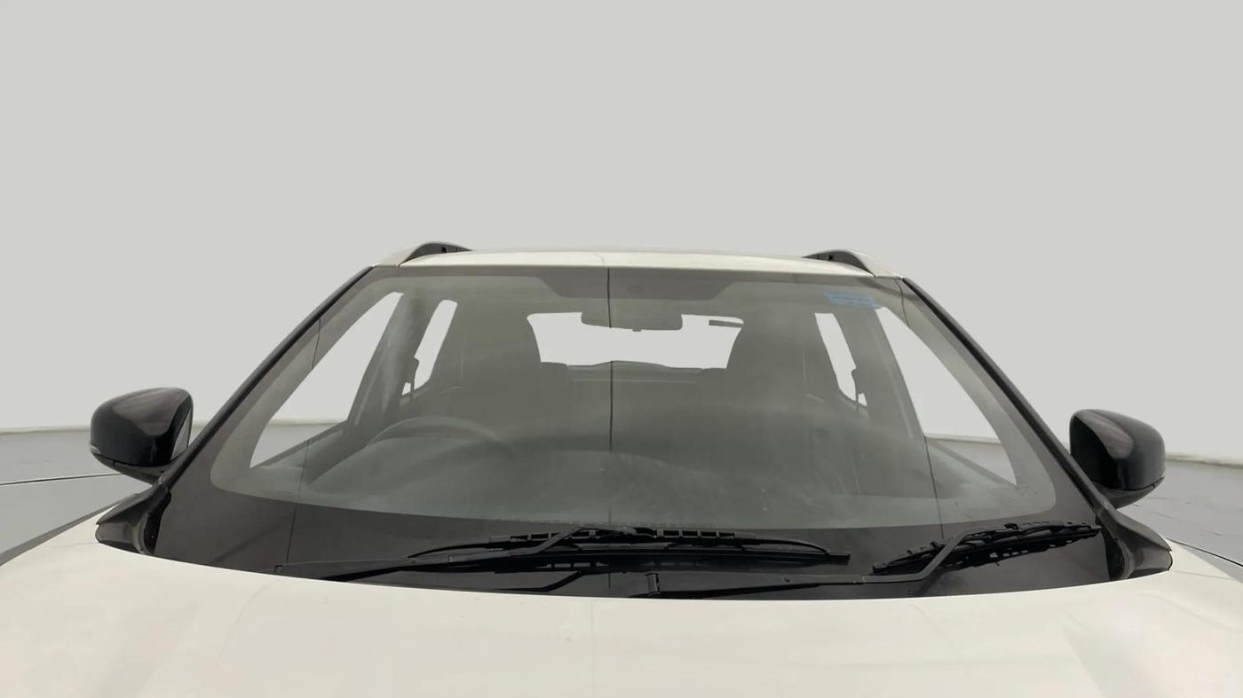 2023 Nissan MAGNITE XL, Petrol, Manual, 30,066 km, Front Windshield