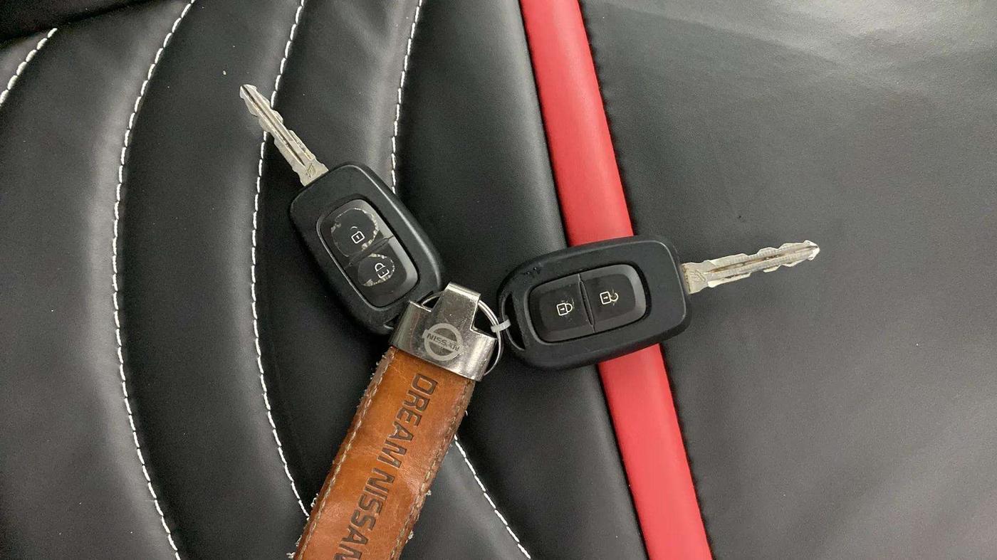 2023 Nissan MAGNITE XL, Petrol, Manual, 30,066 km, Key Close Up