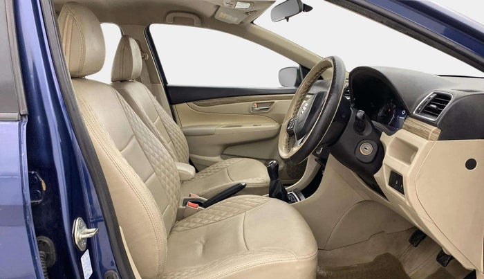2018 Maruti Ciaz DELTA 1.5 SHVS MT PETROL, Petrol, Manual, 72,182 km, Right Side Front Door Cabin
