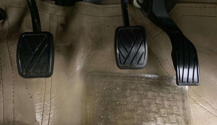 2018 Maruti Ciaz DELTA 1.5 SHVS MT PETROL, Petrol, Manual, 72,182 km, Pedals