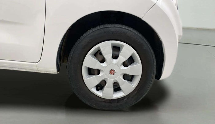2017 Datsun Redi Go S 1.0, Petrol, Manual, 50,937 km, Right Front Wheel