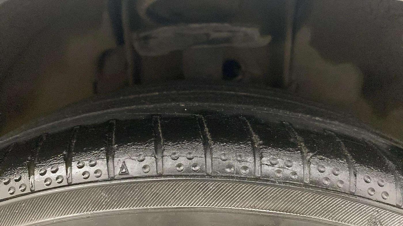 2020 Tata TIGOR XZA PLUS PETROL, Petrol, Automatic, 52,097 km, Right Front Tyre Tread