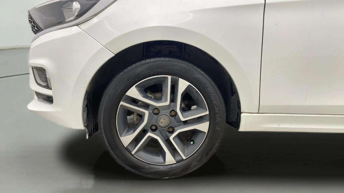2020 Tata TIGOR XZA PLUS PETROL, Petrol, Automatic, 52,097 km, Left Front Wheel