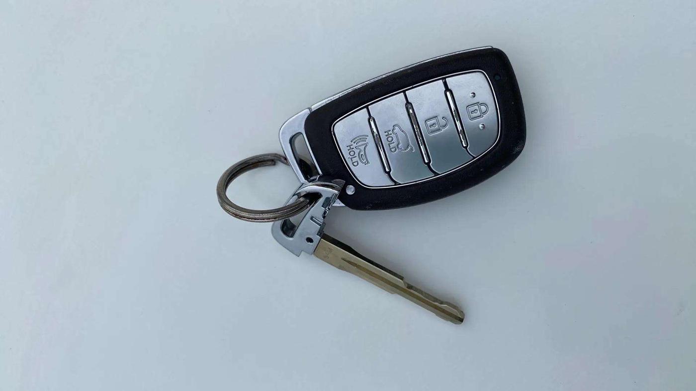 2023 Hyundai NEW I20 ASTA (O) 1.2 MT, Petrol, Manual, 60,000 km, Key Close Up