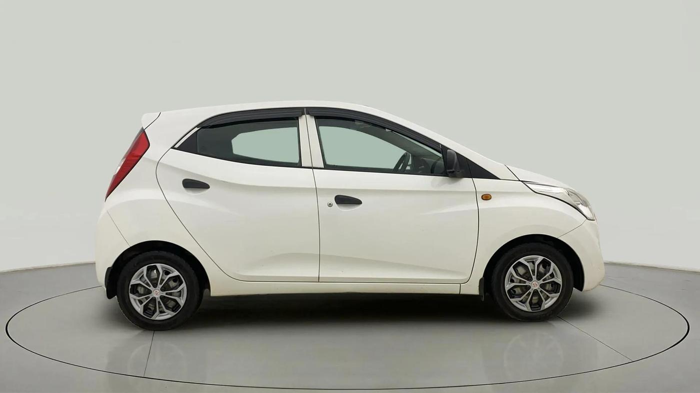 2019 Hyundai Eon ERA +, Petrol, Manual, 38,595 km, Right Side View