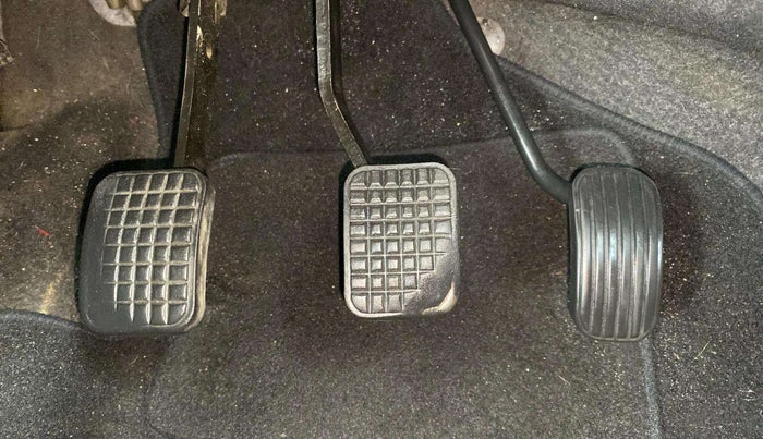 2017 Tata Tiago XZ PETROL, Petrol, Manual, 86,971 km, Pedals