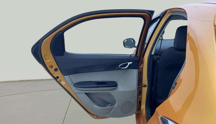 2017 Tata Tiago XZ PETROL, Petrol, Manual, 86,971 km, LHS Rear Door