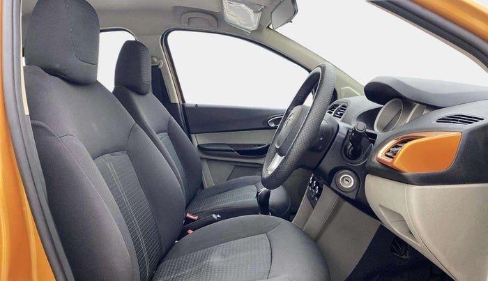 2017 Tata Tiago XZ PETROL, Petrol, Manual, 86,971 km, Right Side Front Door Cabin