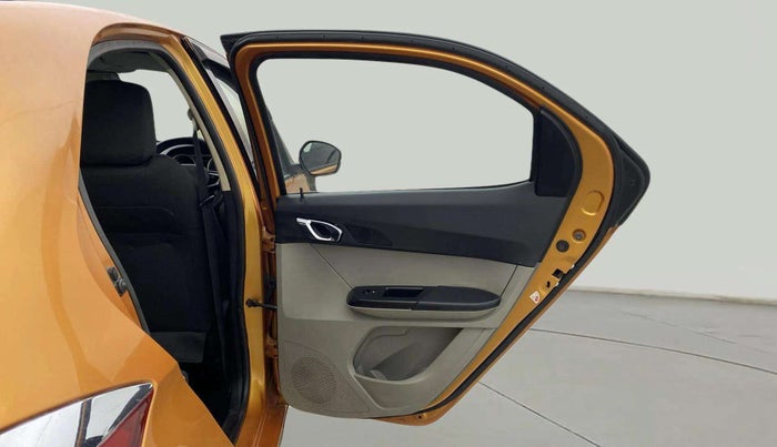 2017 Tata Tiago XZ PETROL, Petrol, Manual, 86,971 km, RHS Rear Door