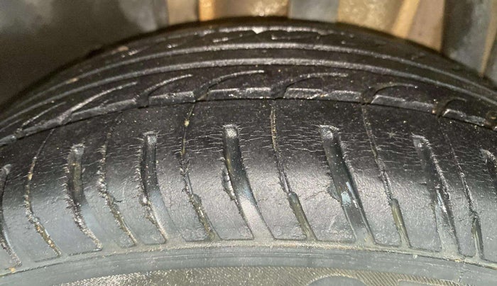 2017 Tata Tiago XZ PETROL, Petrol, Manual, 86,971 km, Left Rear Tyre Tread