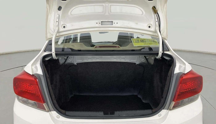 2013 Honda Amaze 1.2L I-VTEC VX AT, Petrol, Automatic, 1,10,721 km, Boot Inside