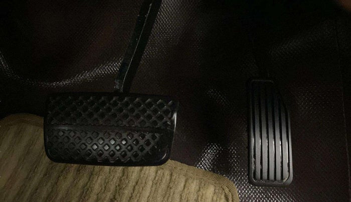 2013 Honda Amaze 1.2L I-VTEC VX AT, Petrol, Automatic, 1,10,721 km, Pedals