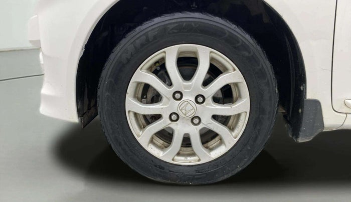 2013 Honda Amaze 1.2L I-VTEC VX AT, Petrol, Automatic, 1,10,721 km, Left Front Wheel