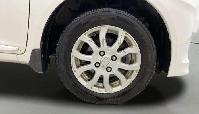 2013 Honda Amaze 1.2L I-VTEC VX AT, Petrol, Automatic, 1,10,721 km, Right Front Wheel