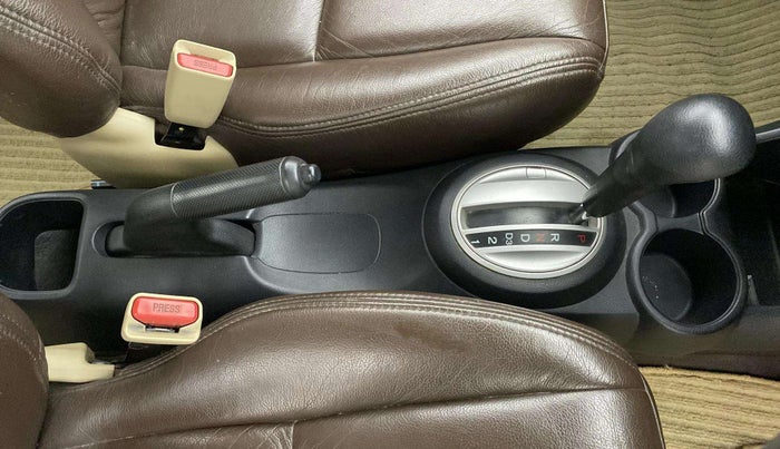 2013 Honda Amaze 1.2L I-VTEC VX AT, Petrol, Automatic, 1,10,721 km, Gear Lever