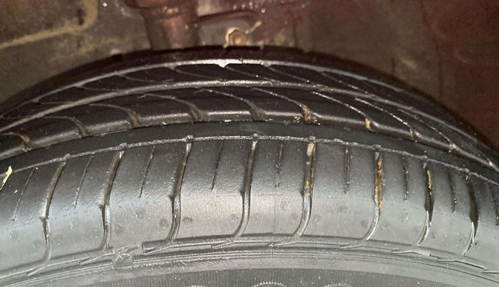 2017 Maruti Celerio ZXI AMT, Petrol, Automatic, 72,300 km, Left Front Tyre Tread