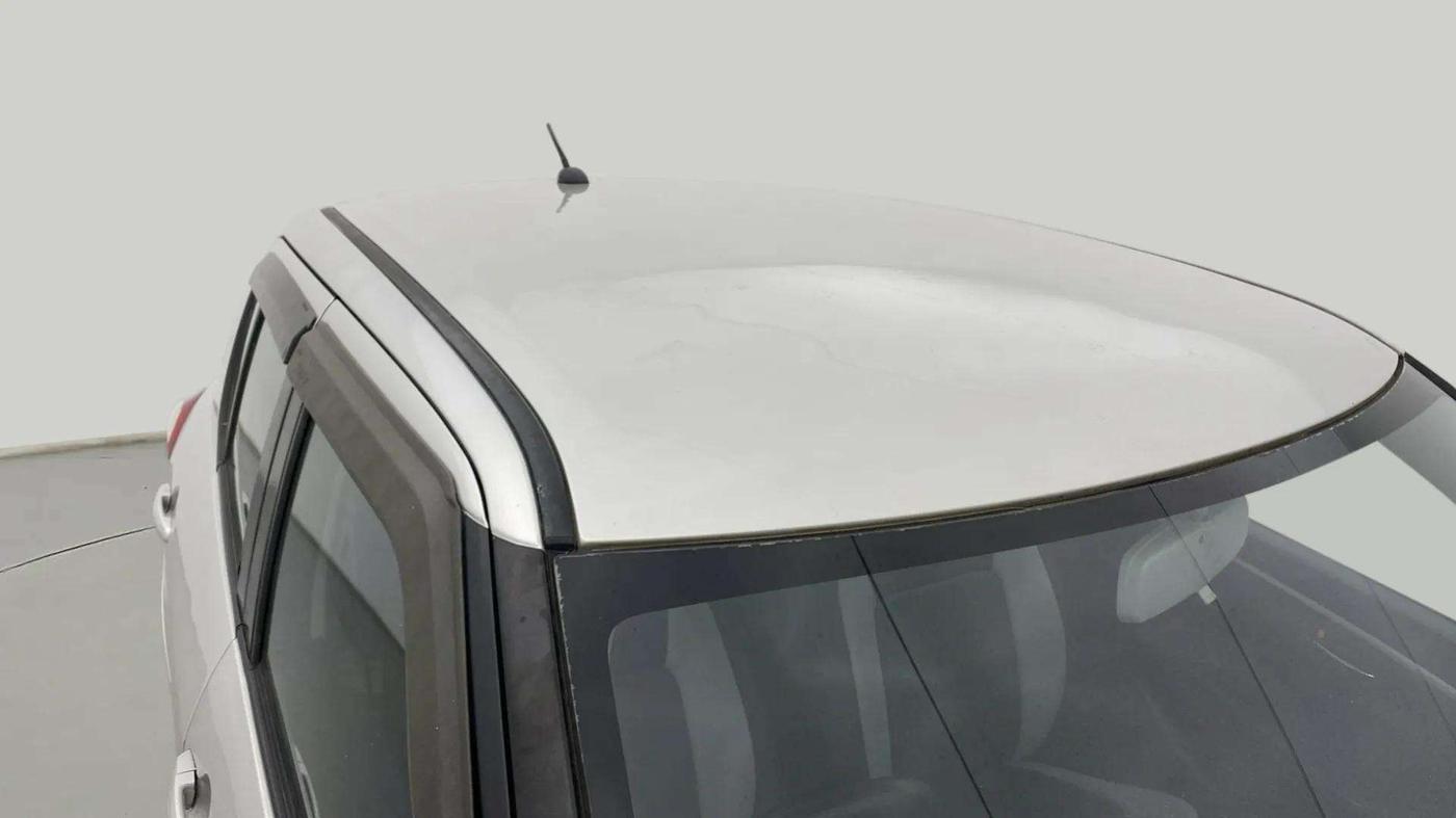 2017 Maruti Swift VXI O, Petrol, Manual, 94,074 km, Roof