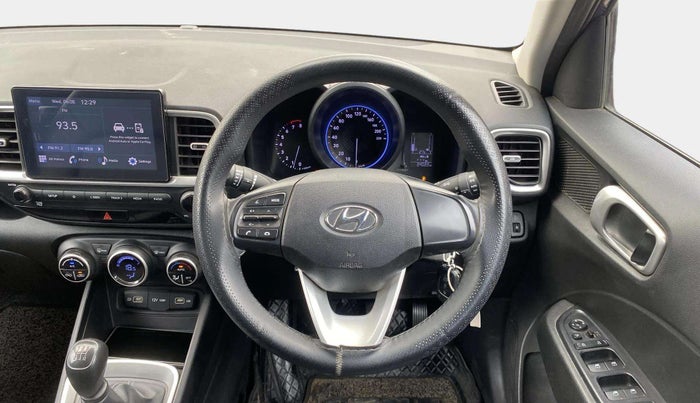 2022 Hyundai VENUE S+ 1.2, Petrol, Manual, 34,022 km, Steering Wheel Close Up