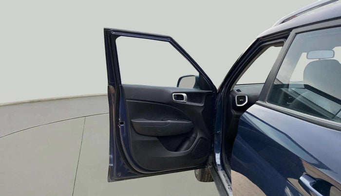2022 Hyundai VENUE S+ 1.2, Petrol, Manual, 34,022 km, LHS Front Door