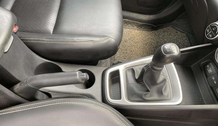 2022 Hyundai VENUE S+ 1.2, Petrol, Manual, 34,022 km, Gear Lever
