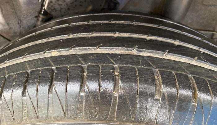 2022 Hyundai VENUE S+ 1.2, Petrol, Manual, 34,022 km, Left Rear Tyre Tread