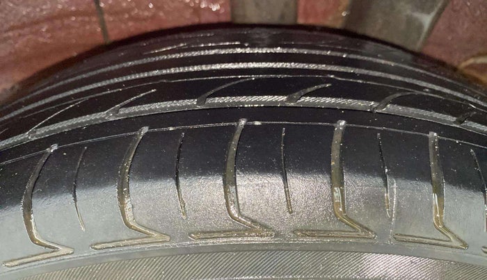2018 Hyundai Grand i10 SPORTZ (O) AT 1.2 KAPPA VTVT, Petrol, Automatic, 86,556 km, Left Rear Tyre Tread