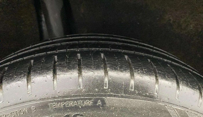 2020 Maruti Baleno ZETA PETROL 1.2, Petrol, Manual, 62,023 km, Right Rear Tyre Tread