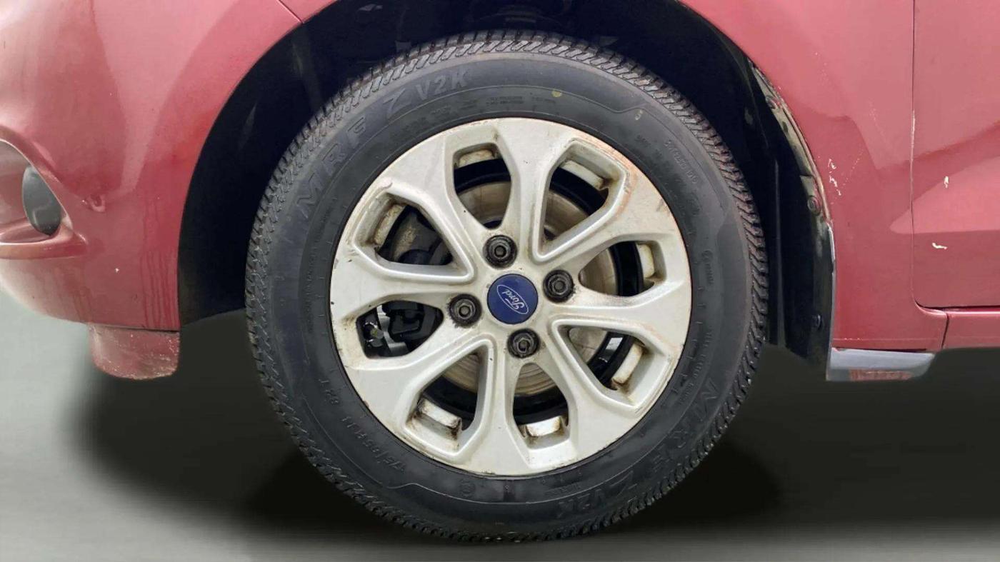 2016 Ford New Figo TITANIUM 1.5 PETROL AT, Petrol, Automatic, 37,939 km, Left Front Wheel