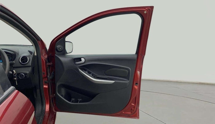 2016 Ford New Figo TITANIUM 1.5 PETROL AT, Petrol, Automatic, 37,881 km, RHS Front Door