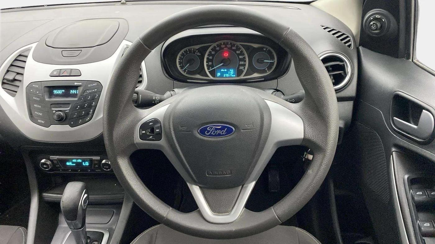 2016 Ford New Figo TITANIUM 1.5 PETROL AT, Petrol, Automatic, 37,939 km, Steering Wheel Close Up