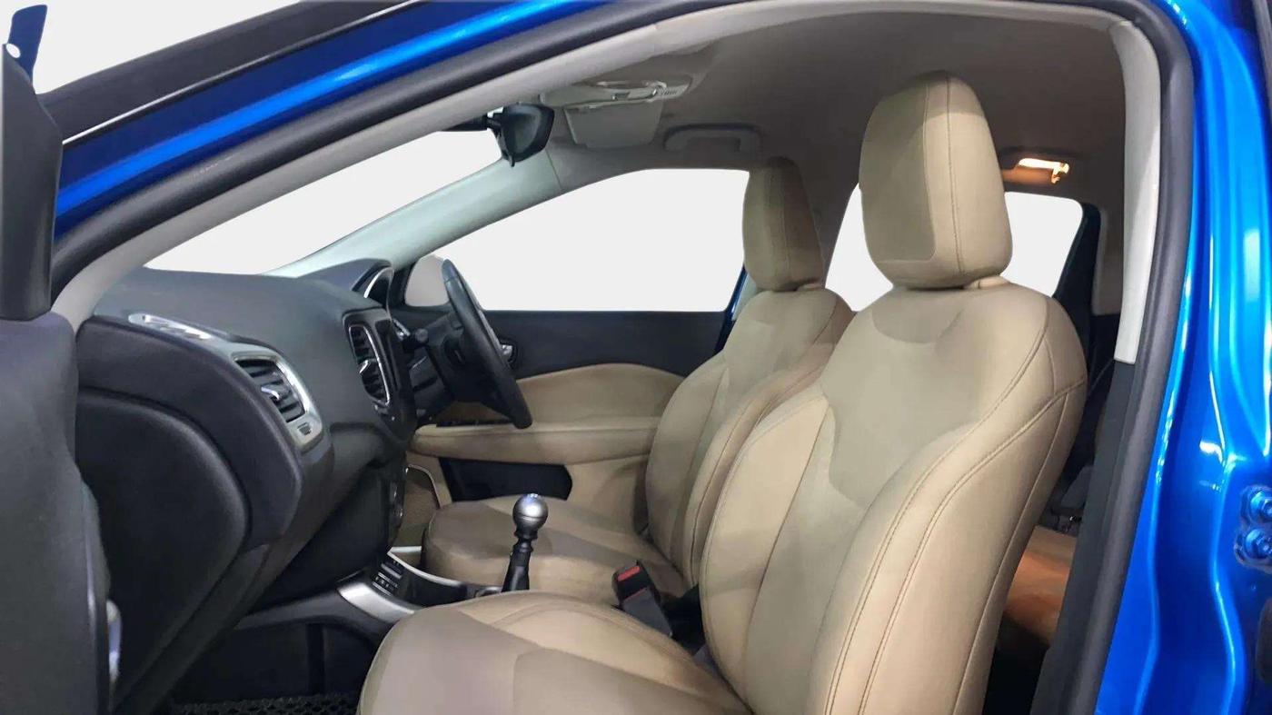 2017 Jeep Compass LONGITUDE (O) 2.0 DIESEL, Diesel, Manual, 63,950 km, Right Side Front Door Cabin