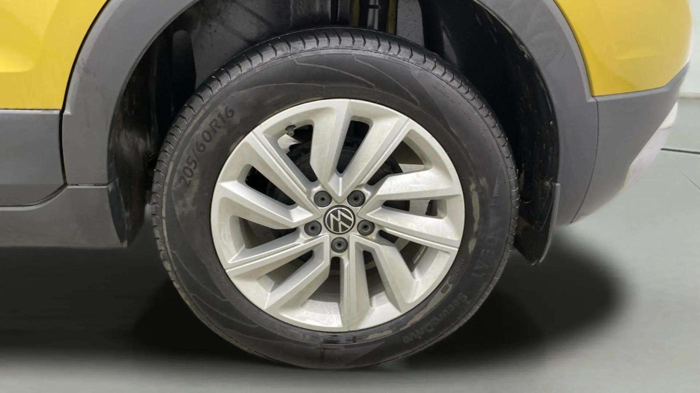 2023 Volkswagen TAIGUN HIGHLINE 1.0 TSI MT, Petrol, Manual, 15,442 km, Left Rear Wheel