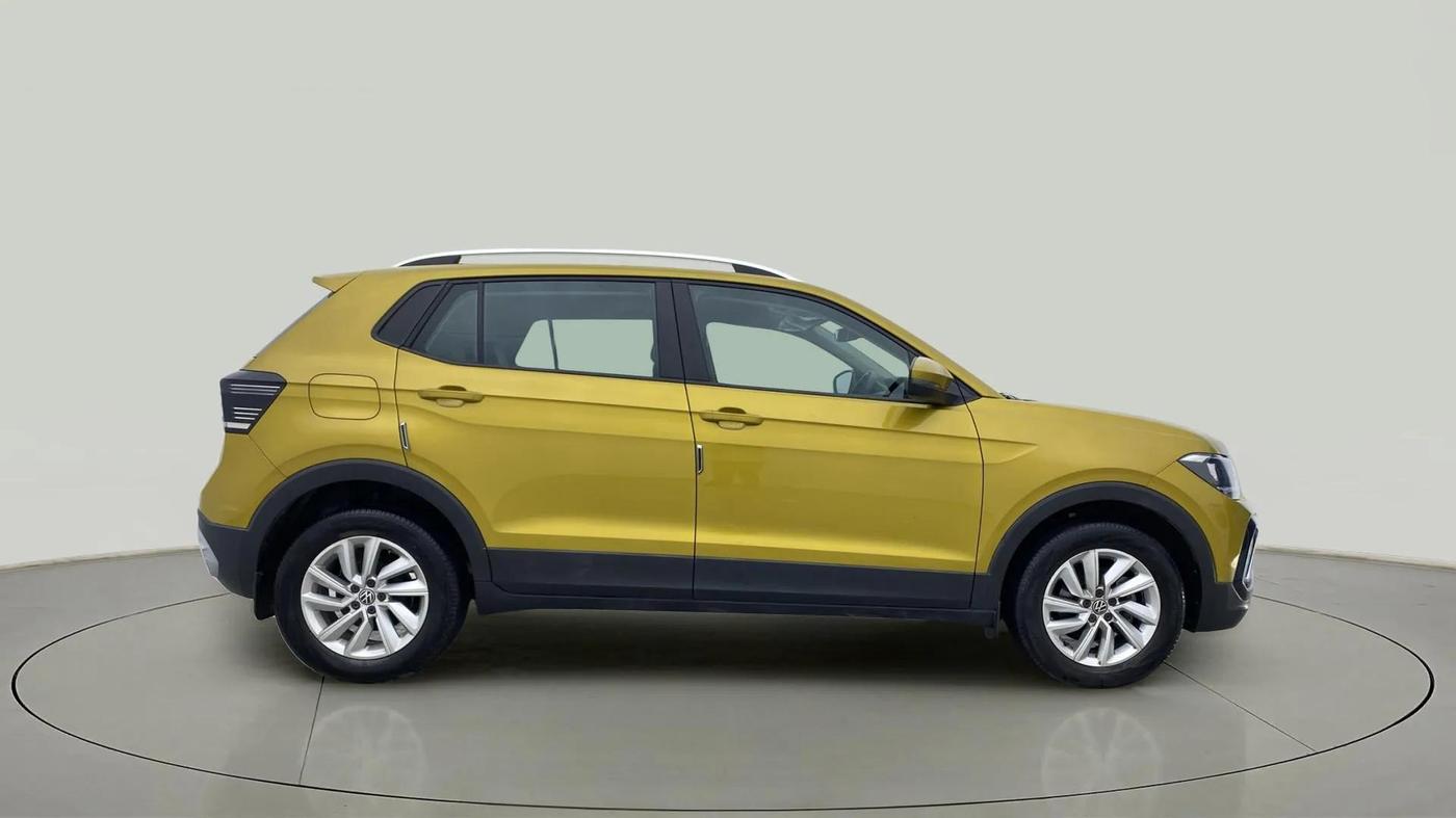 2023 Volkswagen TAIGUN HIGHLINE 1.0 TSI MT, Petrol, Manual, 15,442 km, Right Side View