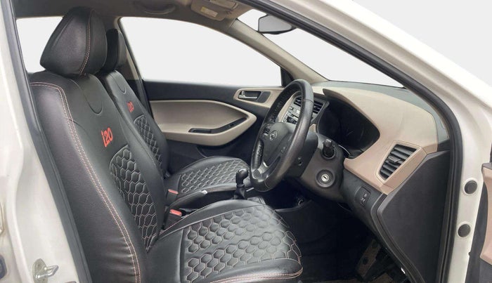 2016 Hyundai Elite i20 SPORTZ 1.2, Petrol, Manual, 59,610 km, Right Side Front Door Cabin