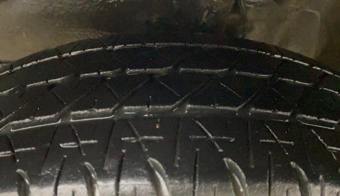 2015 Maruti Ritz VXI, Petrol, Manual, 61,787 km, Left Front Tyre Tread