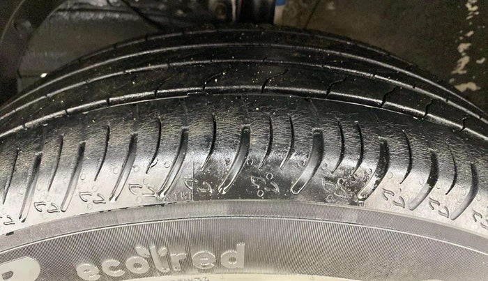 2023 Maruti XL6 ZETA MT, Petrol, Manual, 25,786 km, Left Front Tyre Tread