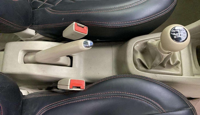 2014 Maruti Swift Dzire VXI, CNG, Manual, 58,561 km, Gear Lever