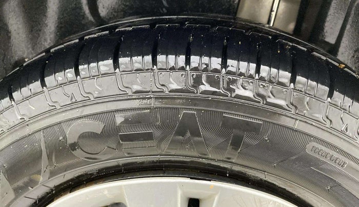 2014 Maruti Swift Dzire VXI, CNG, Manual, 58,561 km, Left Rear Tyre Tread