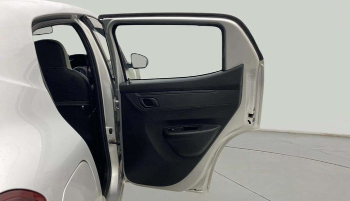 2021 Renault Kwid RXT 1.0 (O), Petrol, Manual, 26,209 km, RHS Rear Door