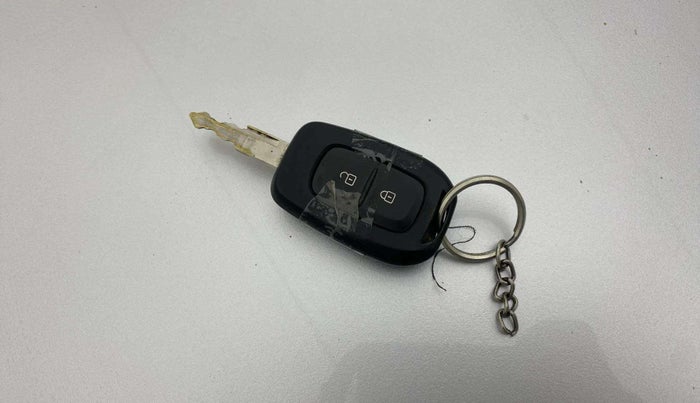 2021 Renault Kwid RXT 1.0 (O), Petrol, Manual, 26,209 km, Key Close Up