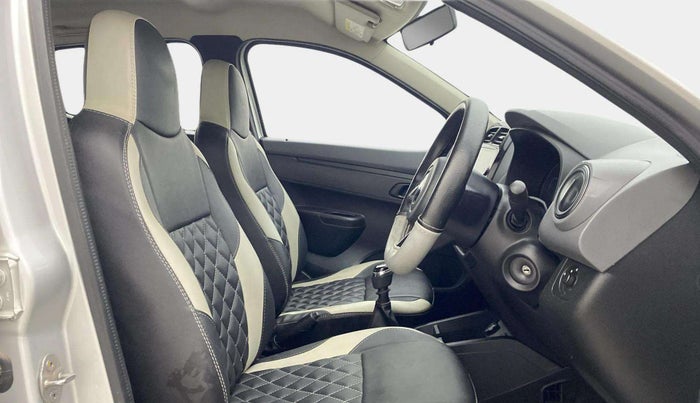 2021 Renault Kwid RXT 1.0 (O), Petrol, Manual, 26,209 km, Right Side Front Door Cabin