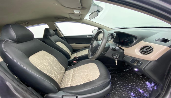 2016 Hyundai Grand i10 SPORTZ 1.2 KAPPA VTVT, Petrol, Manual, 1,01,543 km, Right Side Front Door Cabin