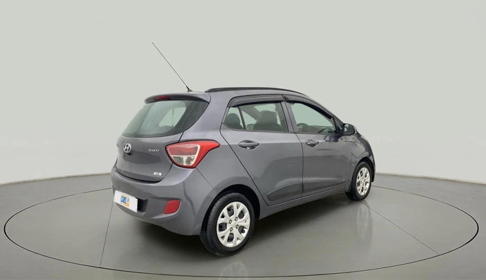 2016 Hyundai Grand i10 SPORTZ 1.2 KAPPA VTVT, Petrol, Manual, 1,01,543 km, Right Back Diagonal