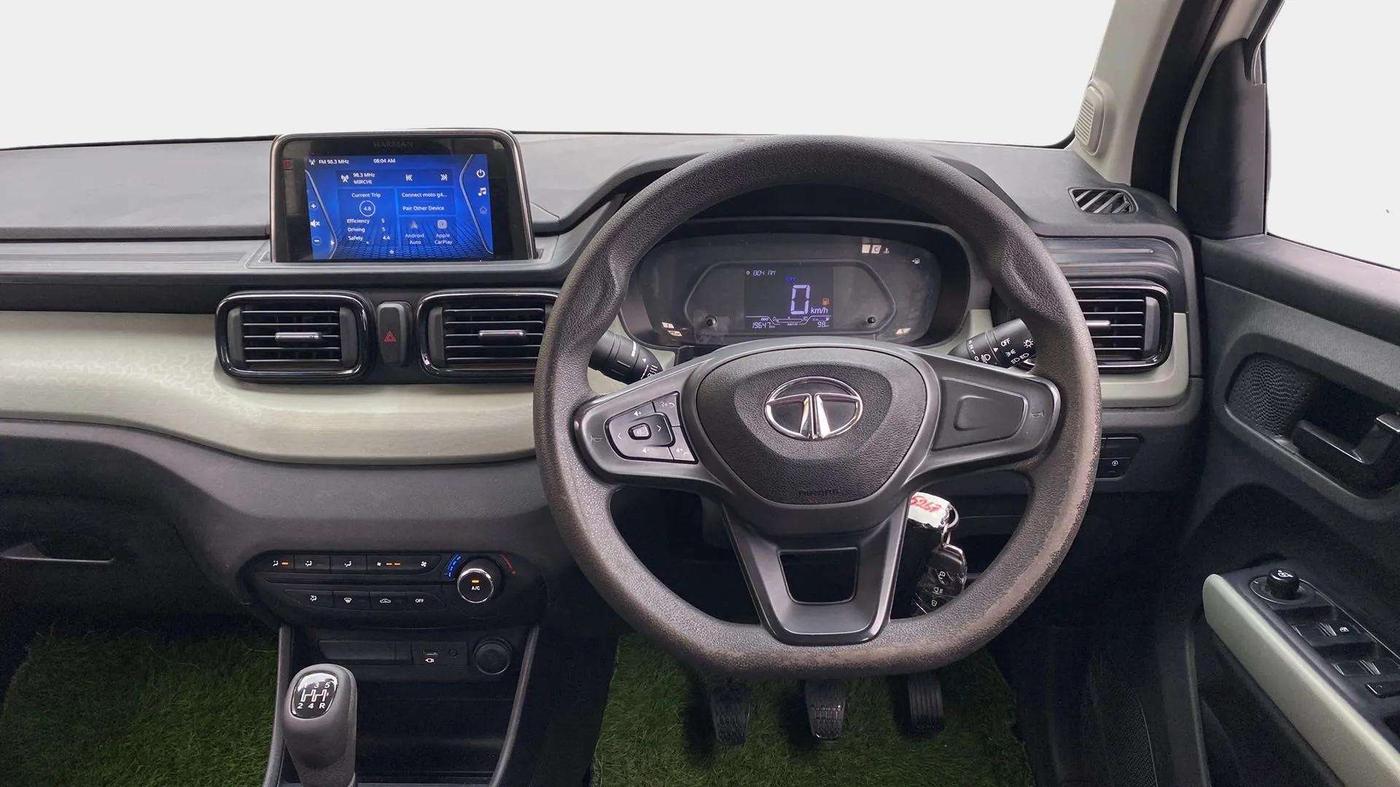 2023 Tata PUNCH ADVENTURE RHYTHM PACK MT, Petrol, Manual, 19,693 km, Steering Wheel Close Up